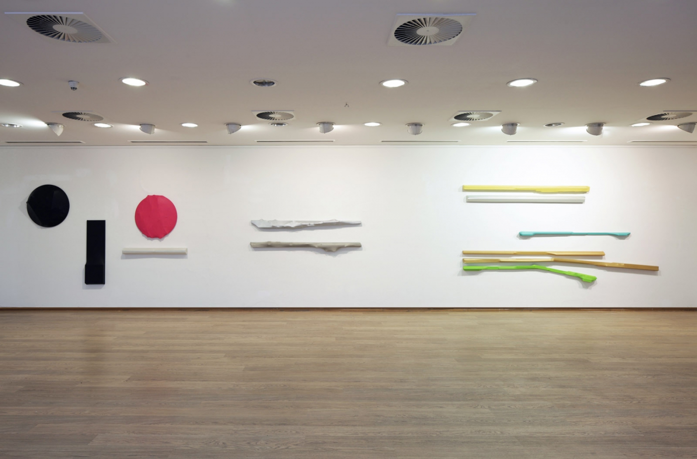 petr-dub-ohlasy-entropie-pohled-do-instalace-4